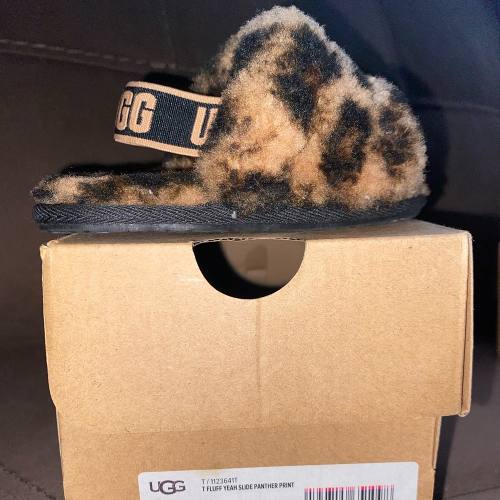 UGG T Fluff yeah slide panther print
